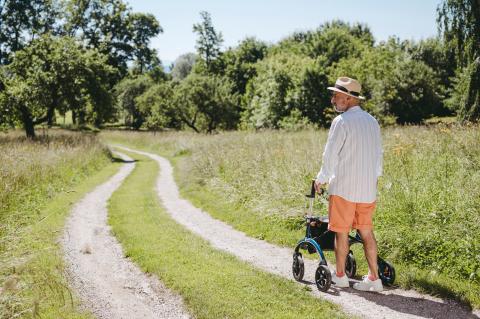 Saljol_Carbon Rollator_20220614_1353.jpg